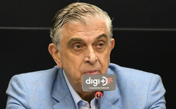  Petraglia é aclamado presidente do Athletico para os próximos quatro anos