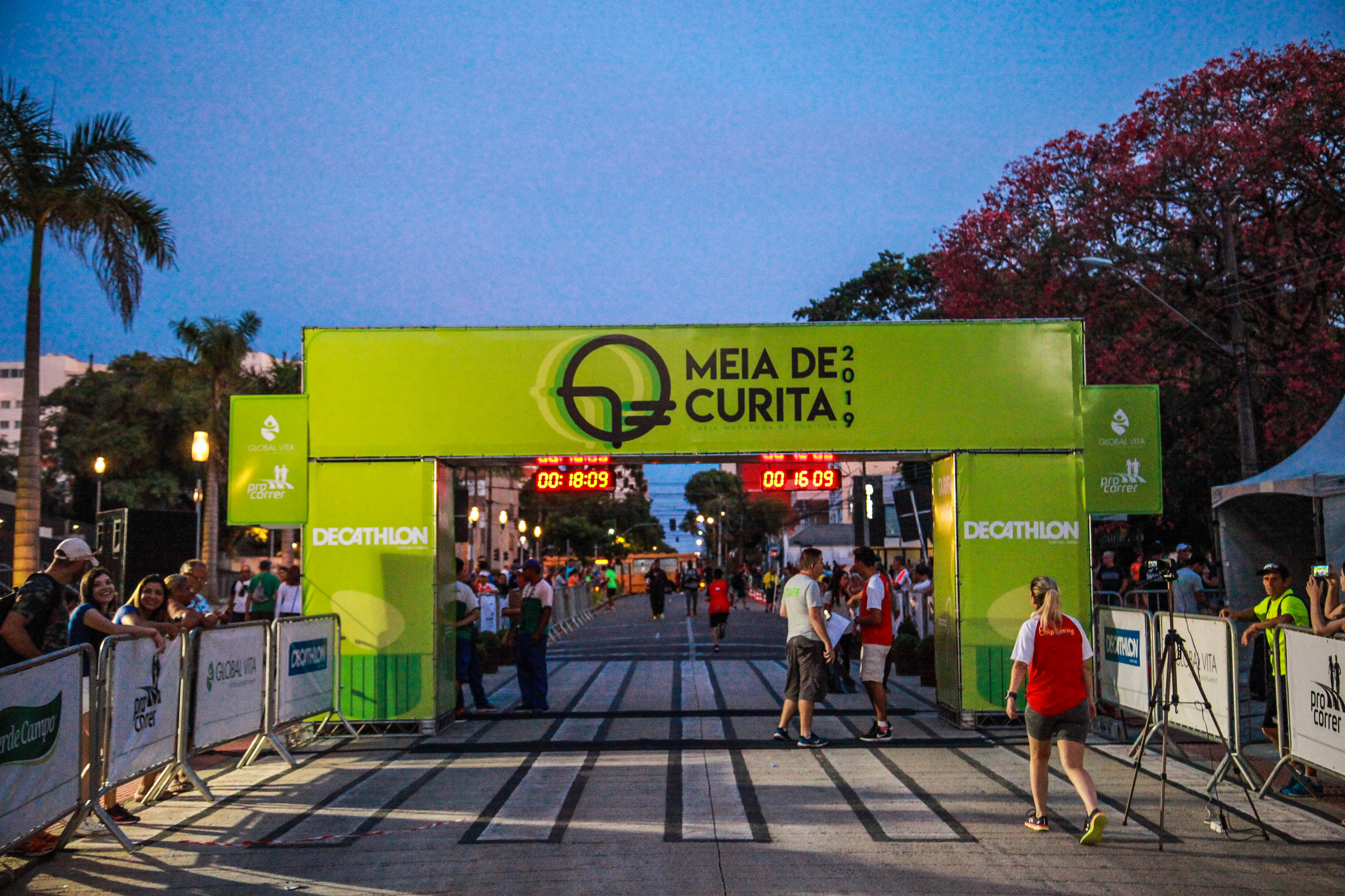  Meia Maratona Internacional de Curitiba acontece neste domingo