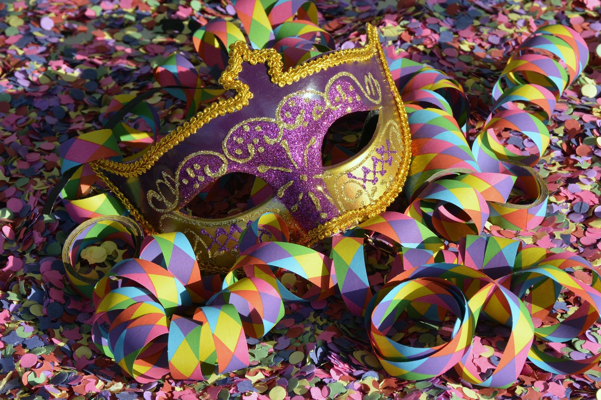  Repense BandNews: a história do Carnaval curitibano