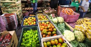 Mamão, cebola e tomate ficam mais caros, aponta IPCA