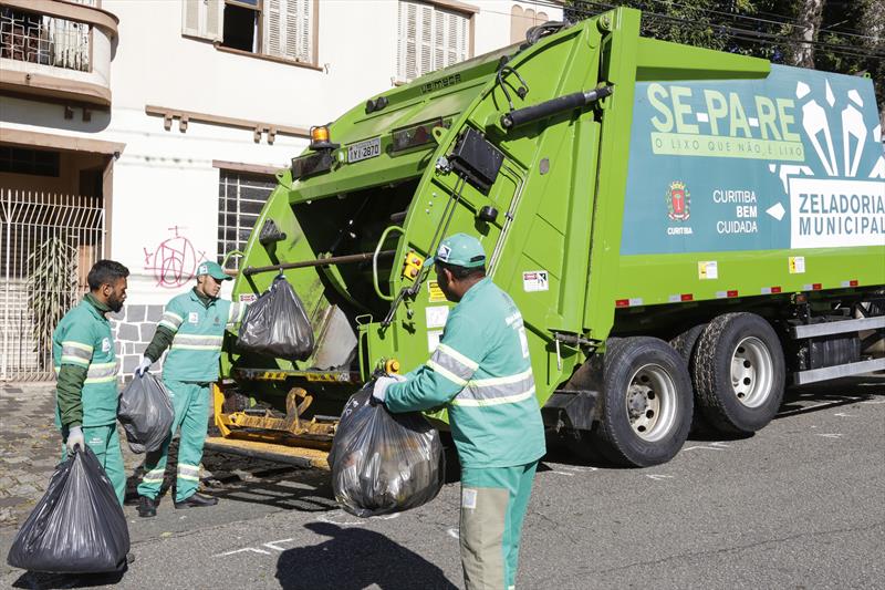  Prefeitura de Curitiba ensina sobre separação de resíduos