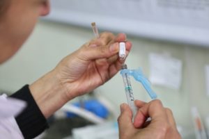 Mais de duzentos postos de vacinação abrem no sábado