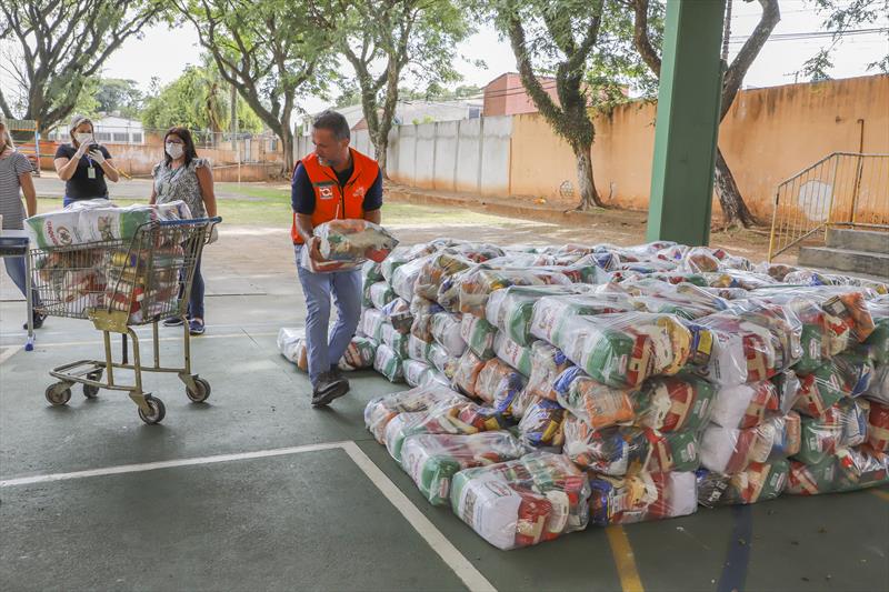 Cesta básica fica 3% mais cara em Curitiba em abril