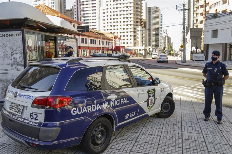  Telefones de emergência estão fora do ar em Curitiba