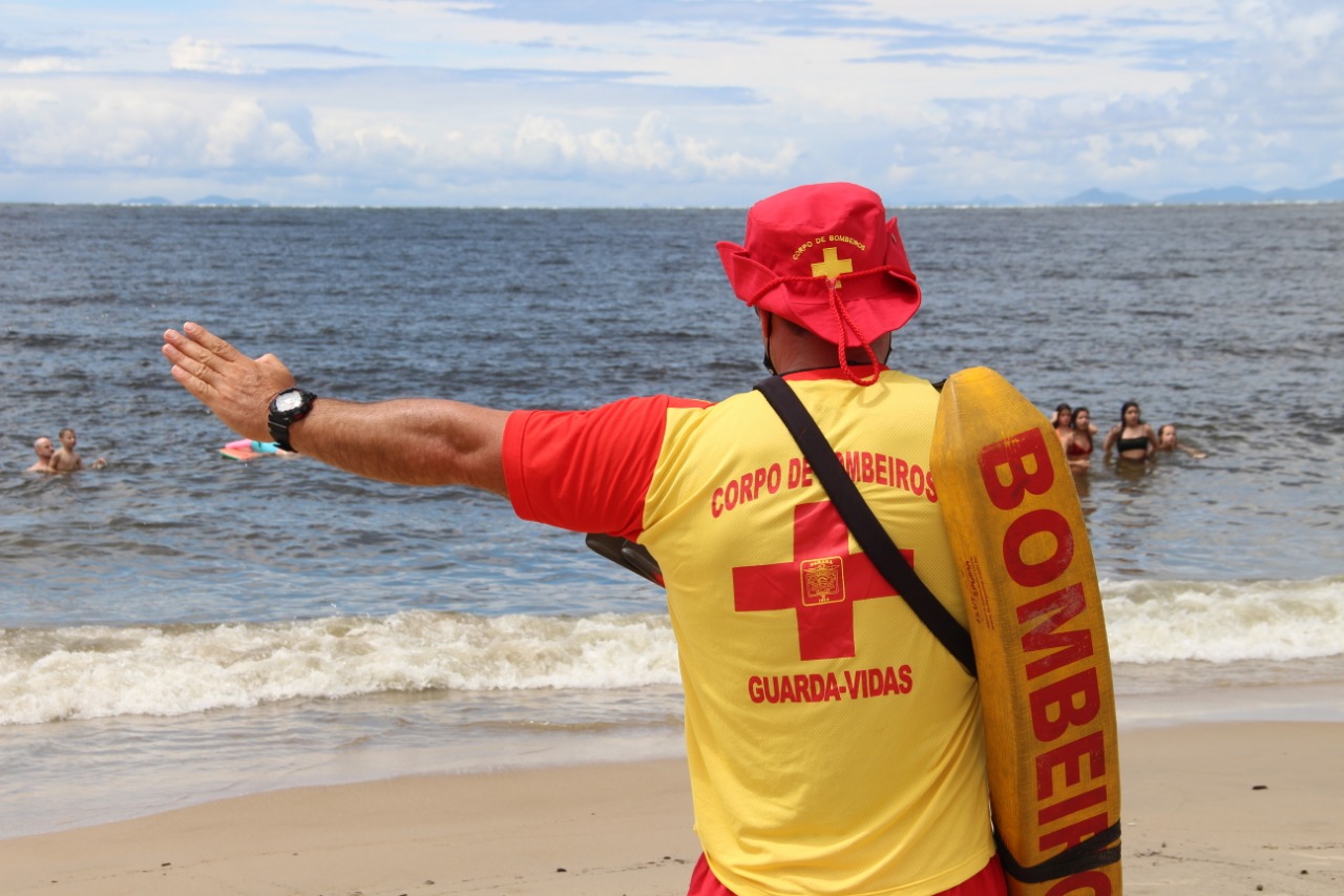  4 pessoas morreram afogadas e 122 foram salvas no litoral do Paraná