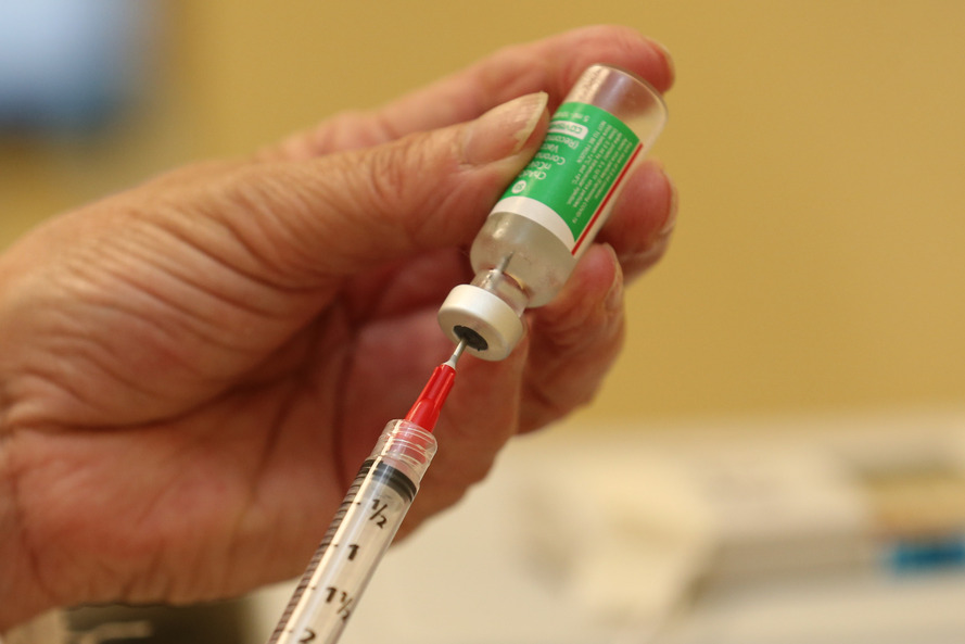  Saúde convoca 6,9 mil pessoas para vacinação