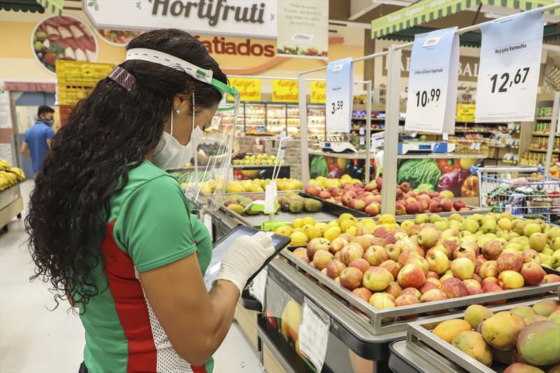  Pesquisa para indicar os supermercados mais baratos é retomada em Curitiba