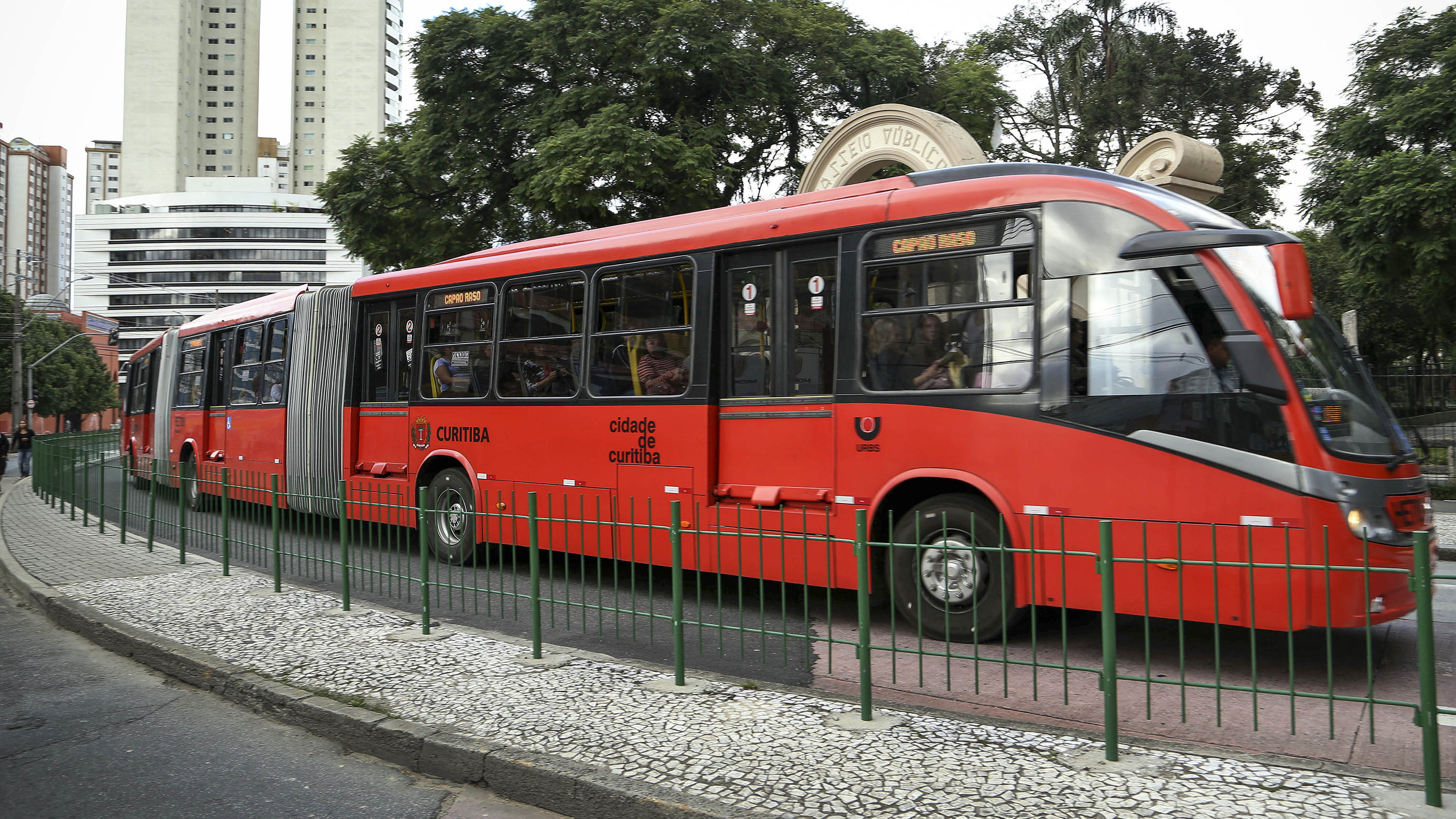  Ônibus em Curitiba devem circular com ocupação máxima de 50%