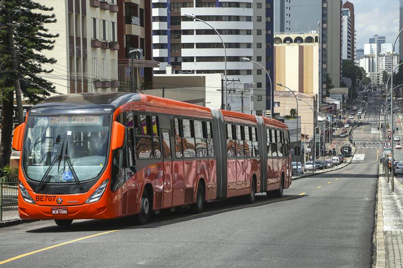  Decisão do TCE é cassada e transporte coletivo funciona neste sábado (20), com restrições da bandeira vermelha