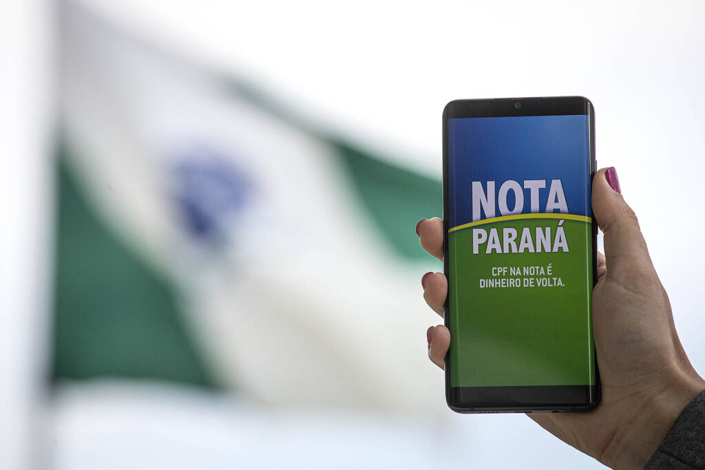 Nota Paraná libera R$ 19,4 milhões em créditos do ICMS para consumidores com CPF