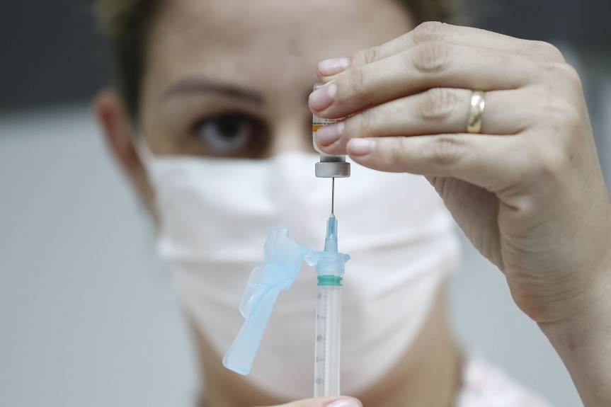  Metade dos farmacêuticos do Paraná aguarda vacina contra covid-19
