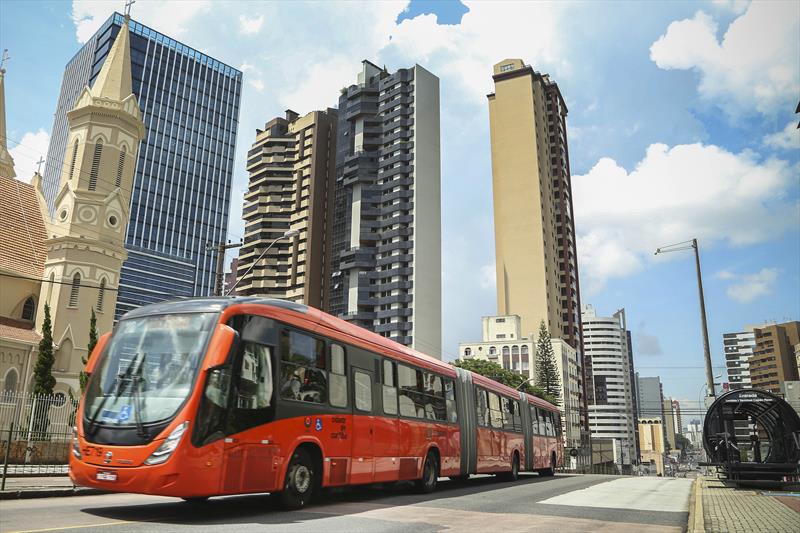  Em Brasília, Greca defende que Governo Federal aporte recursos no transporte público de Curitiba