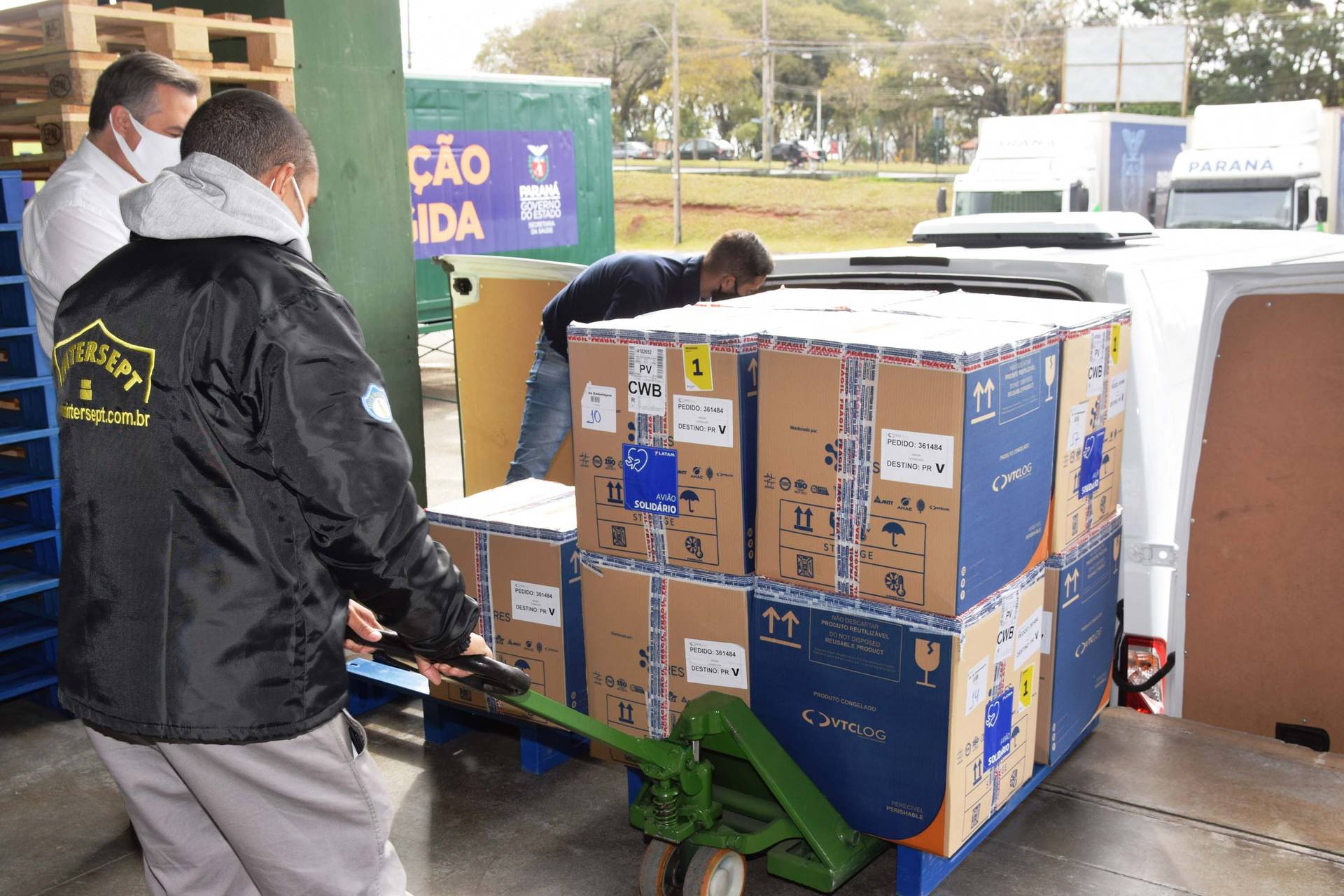  Paraná deve receber cerca de 3 milhões de doses de vacinas contra a Covid-19 ainda em agosto