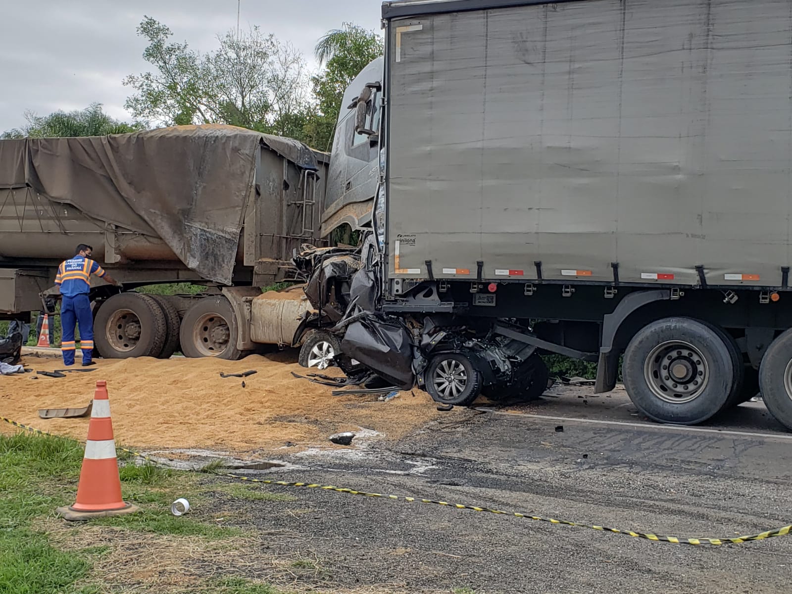  Motorista que provocou acidente com três mortes na Rodovia do Xisto alega que dormiu ao volante