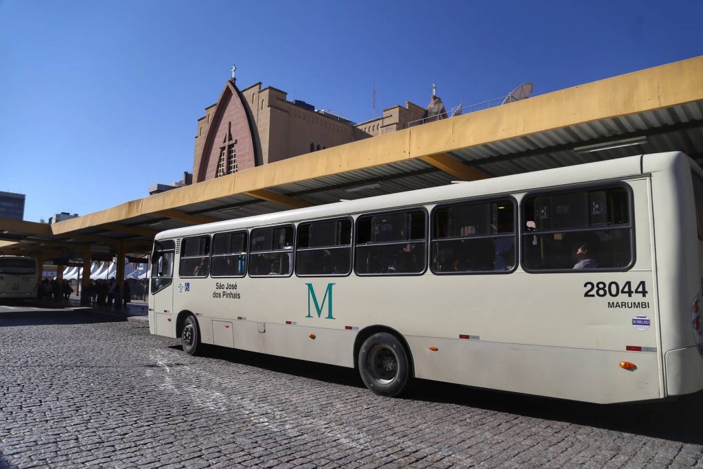 Paraná contrata estudo para remodelar transporte coletivo na RMC