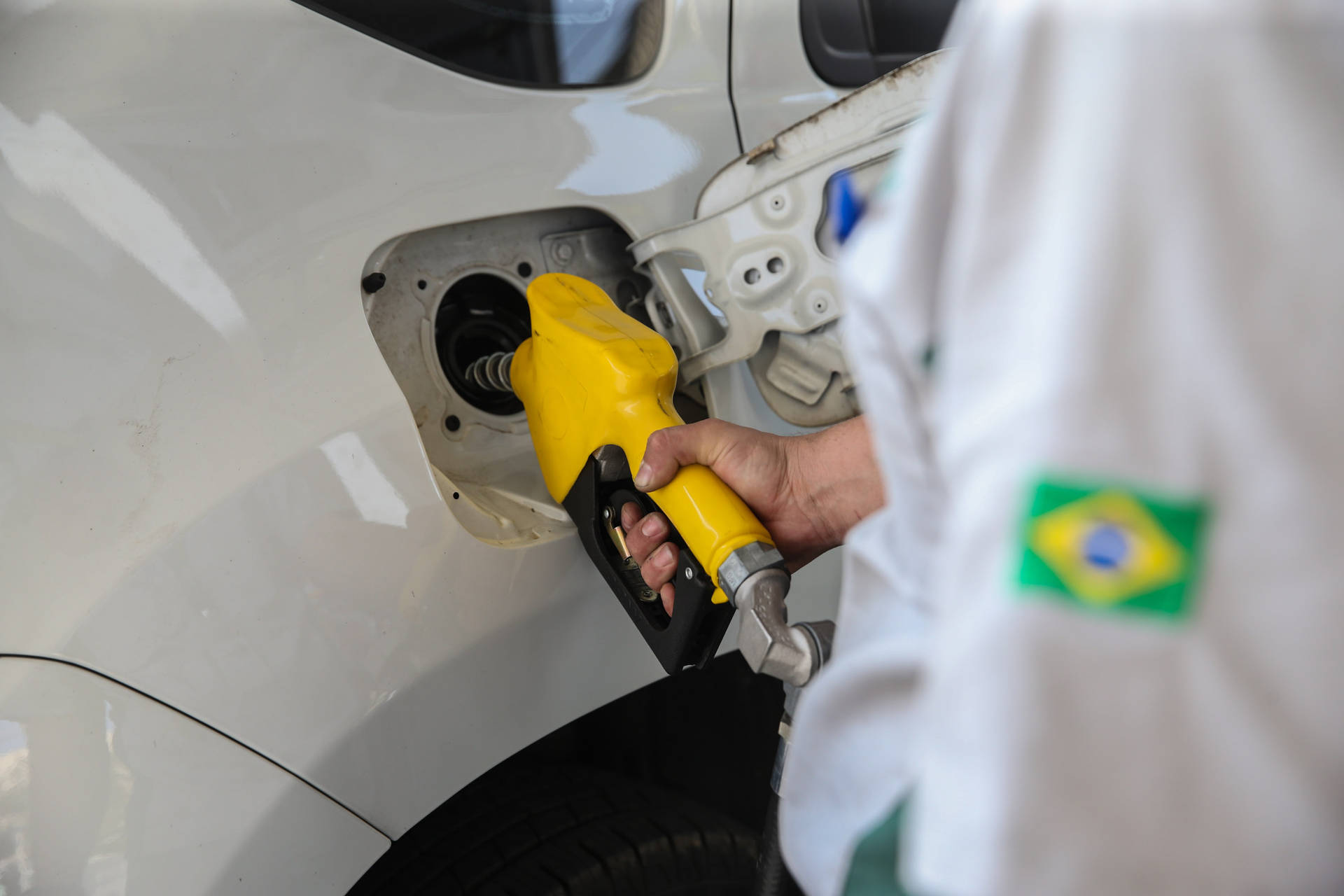  Petrobras anuncia queda de R$ 0,25 no preço da gasolina