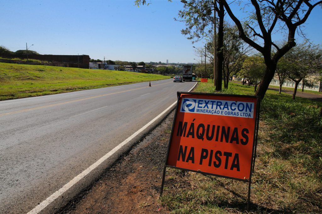 Falta de acessos, retornos e iluminação. Motoristas apontam problemas nos Contornos de Curitiba