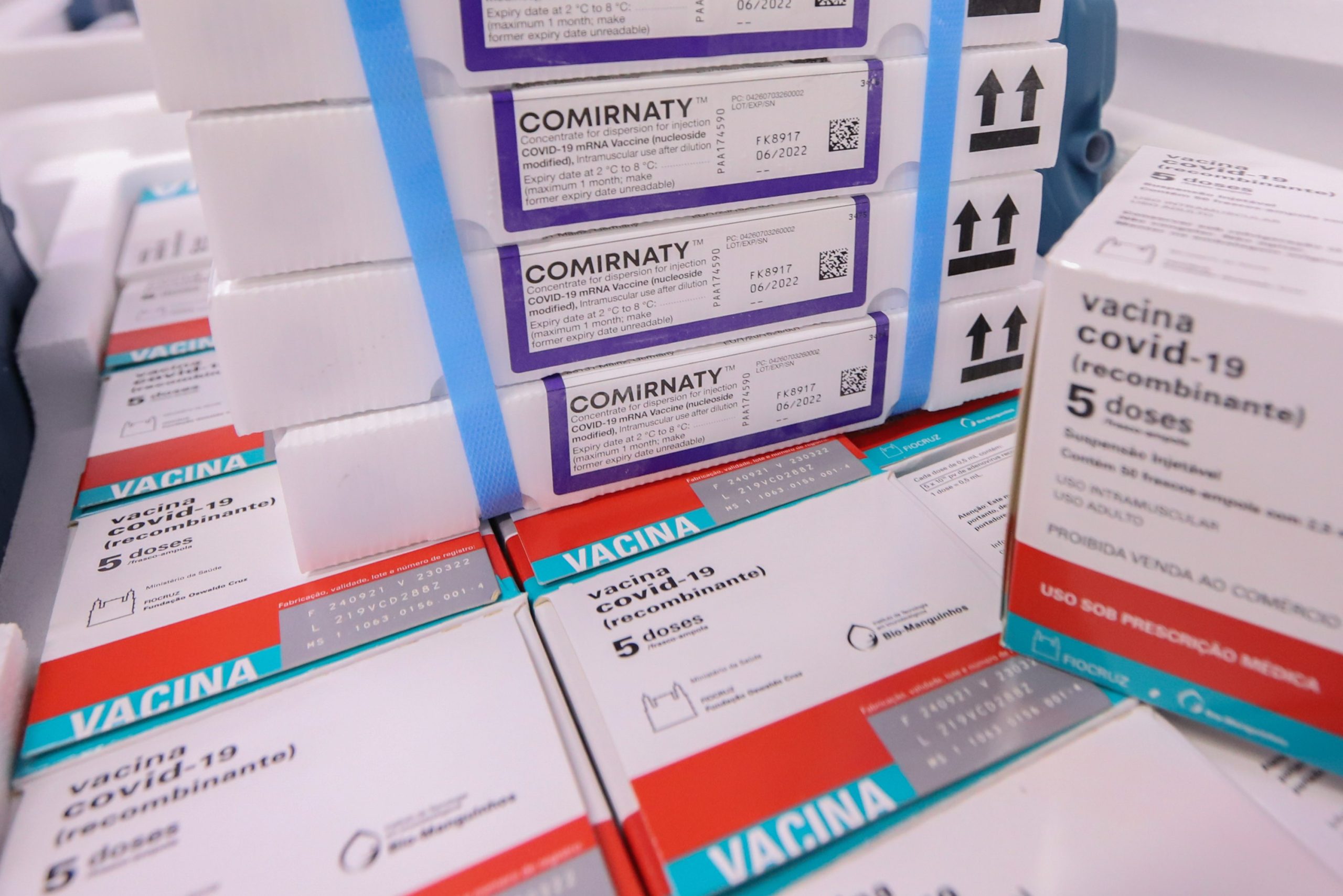  Mais de 450 mil doses de vacinas contra a Covid-19 chegaram no Paraná