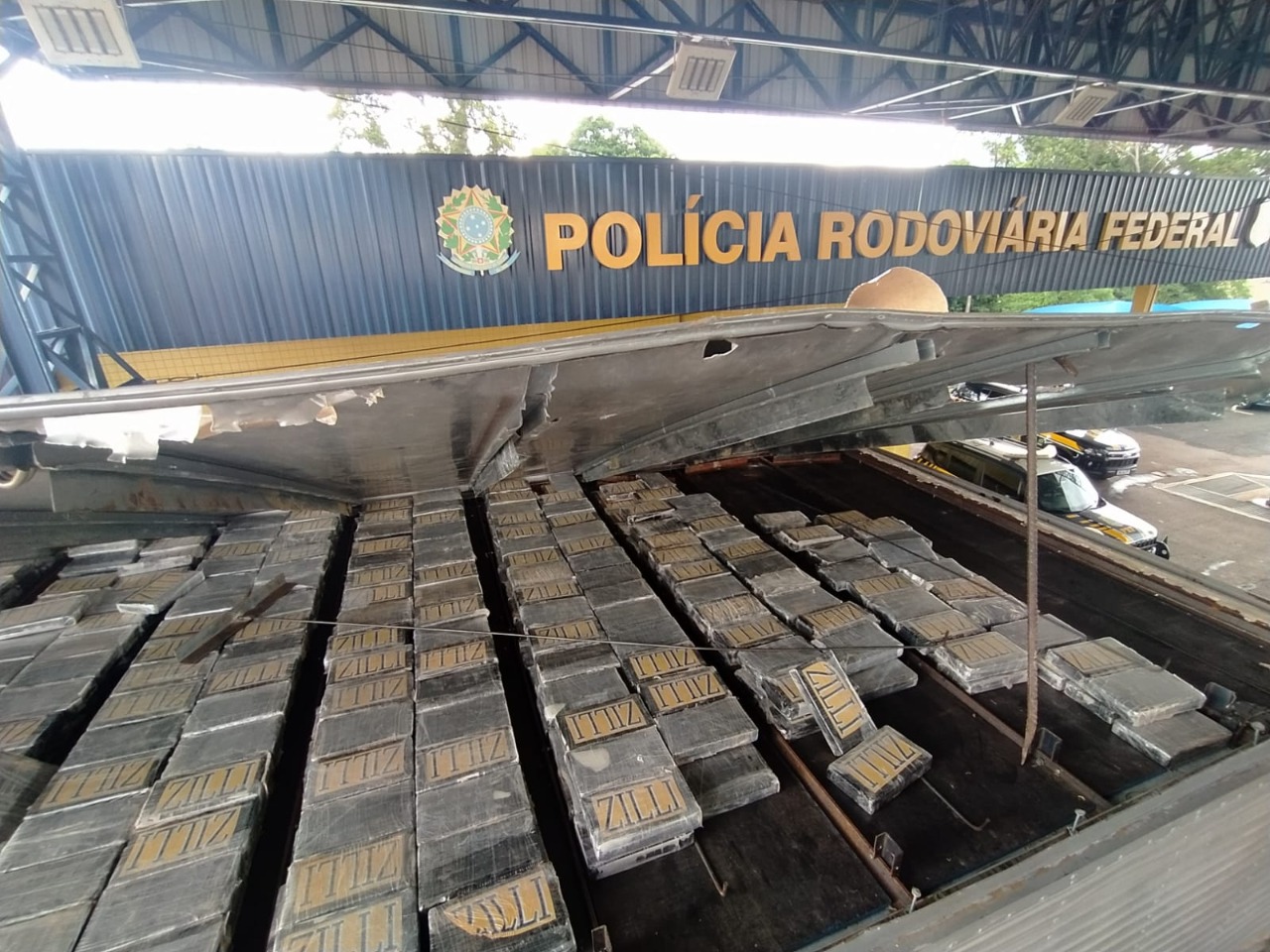  Em ação integrada, PF e PRF realizam apreensão recorde de cocaína no Paraná