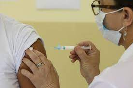  Ritmo da vacinação contra a Covid-19 diminui no Paraná