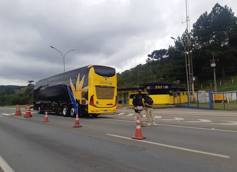  Motorista de ônibus é preso por dirigir bêbado no Paraná