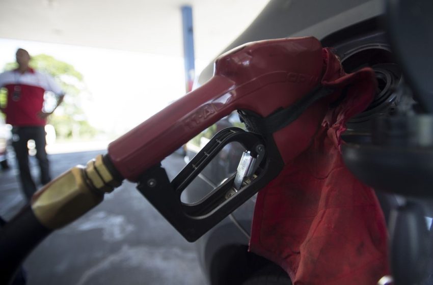  Defesa do consumidor quer barrar reajuste para combustível estocado