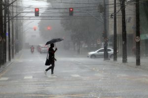 Municípios do Paraná registram mais de 100 milímetros de chuva