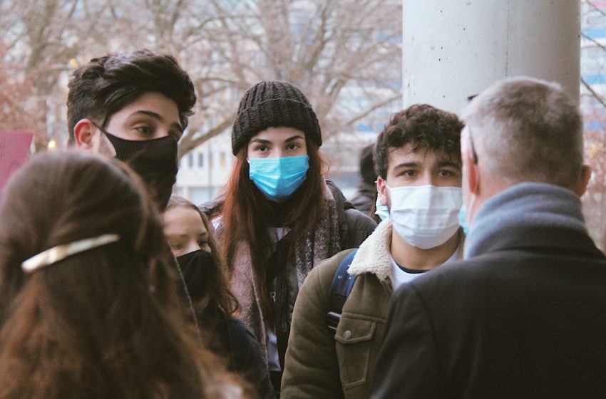  Governo facilita a liberação do uso de máscaras