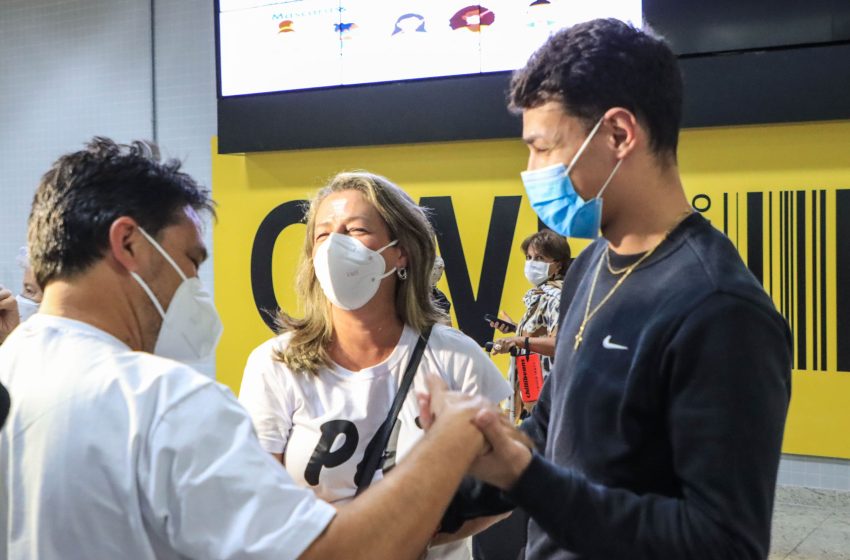  Paranaense está entre brasileiros resgatados por avião da FAB na Polônia