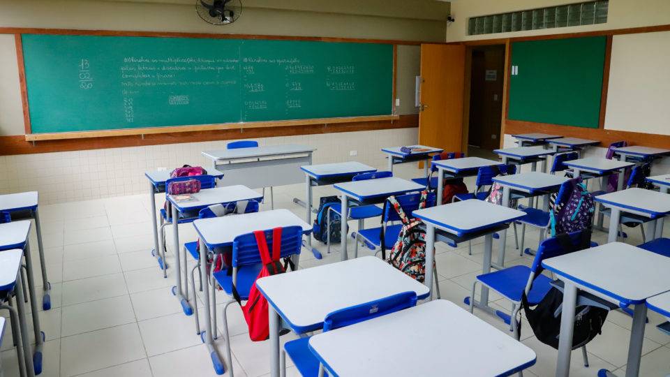 Matrículas em escolas paranaenses caíram durante a pandemia