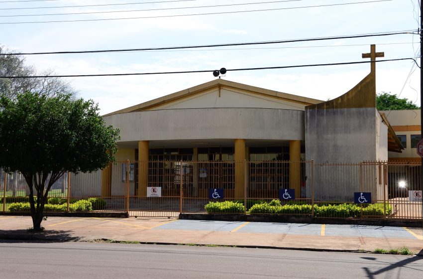  Mulher é morta dentro de igreja em Londrina