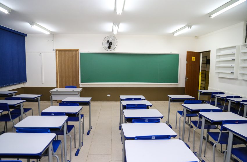  Bônus para diretores de escolas estaduais segue sem regulamentação