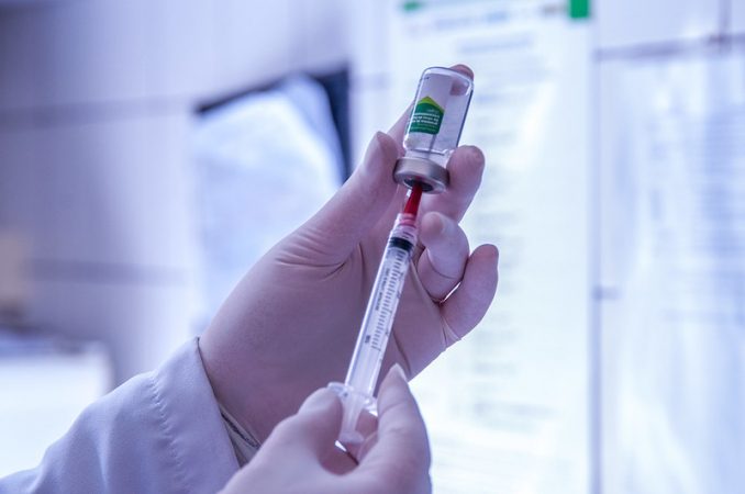  Vacina da covid particular ainda não está disponível em Curitiba