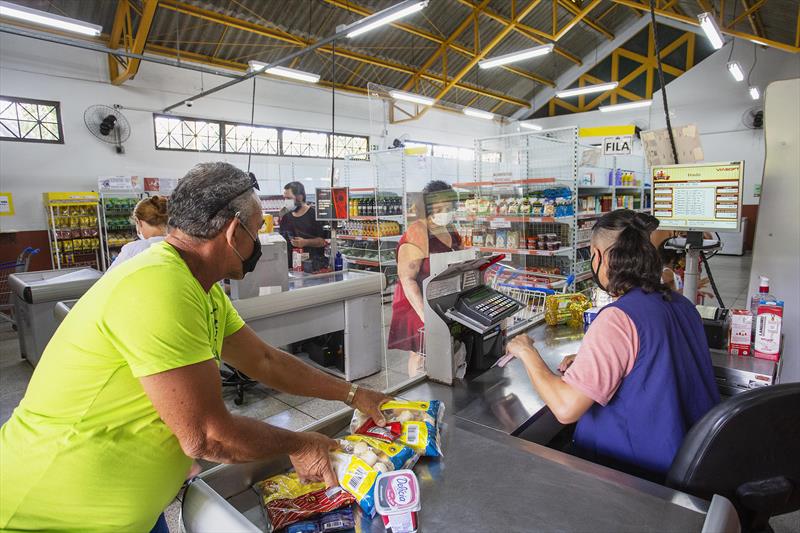  Inflação e alta demanda deixam Armazéns da Família desabastecidos