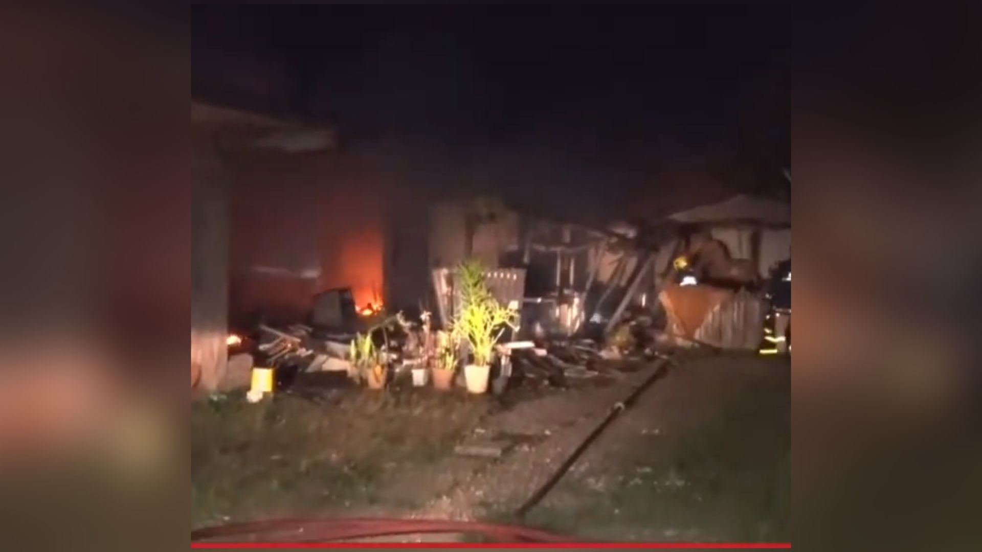 Incêndio atinge apartamento no bairro Boqueirão, em Curitiba - Bem