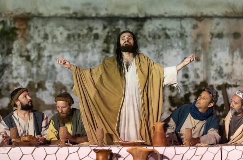  Encenação da Paixão de Cristo acontece no Corpus Christi