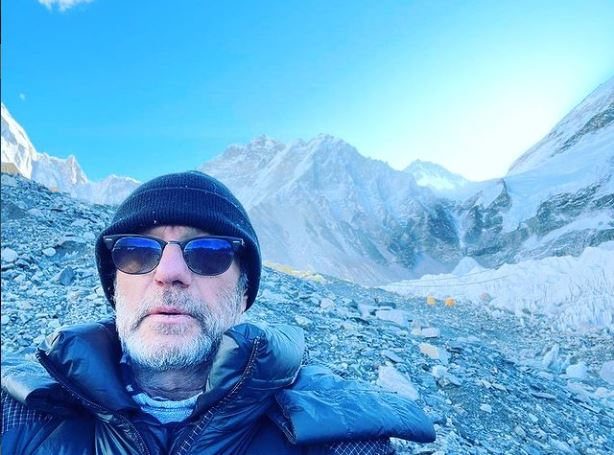 Joel Kriger completou trajeto no Everest com duas costelas quebradas