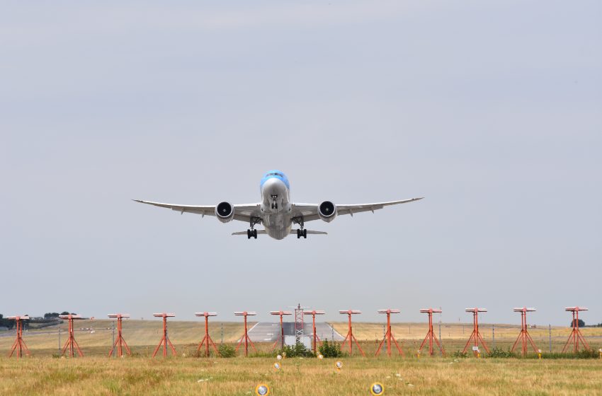  Reclamações contra companhias aéreas disparam 410% em 2022