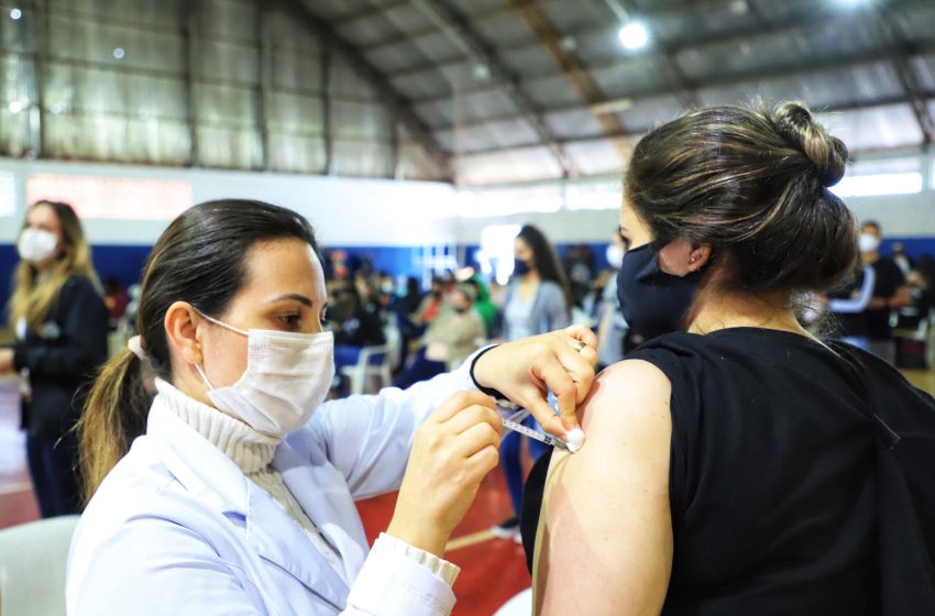  Paraná tem queda na procura pela vacina contra a Covid-19