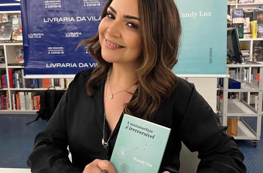  Jornalista e escritora paranaense lança primeiro livro