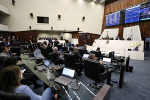 Com urgência, Governo aprova projetos na Assembleia Legislativa