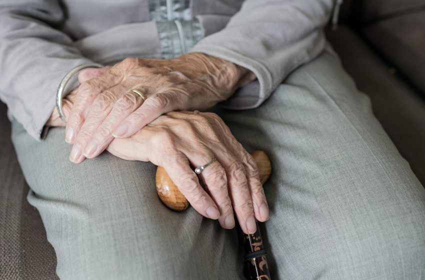 Crimes contra idosos: saiba quais são e como denunciar