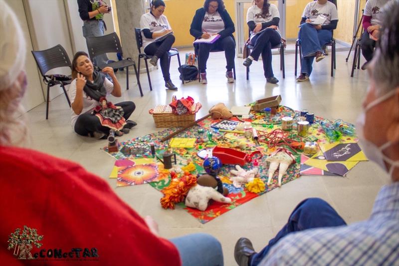  Projeto de contação de histórias inspira idosos a resgatarem memórias