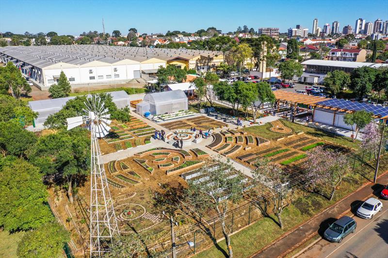  Fazenda Urbana e Mercado do Cajuru têm programação especial