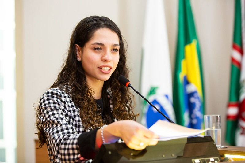  Paraná elege deputada estadual mais jovem da história