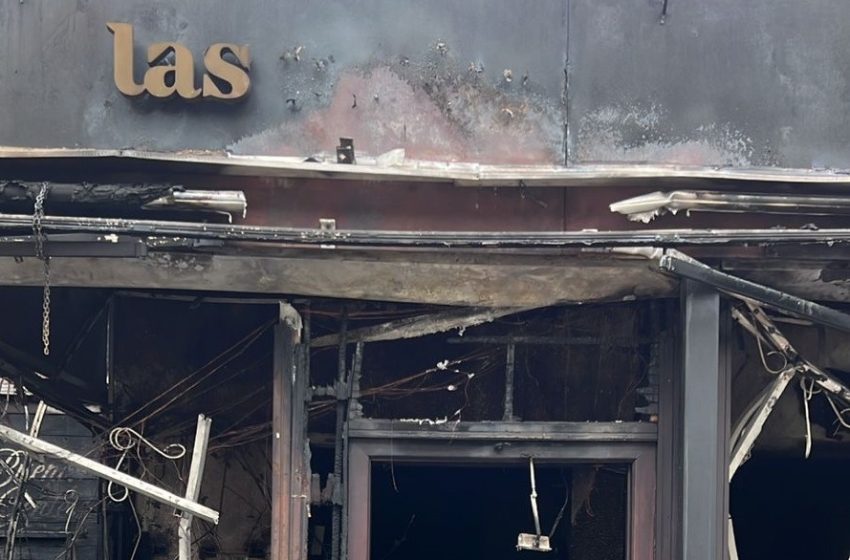  Parte de restaurante é destruída por incêndio no Batel