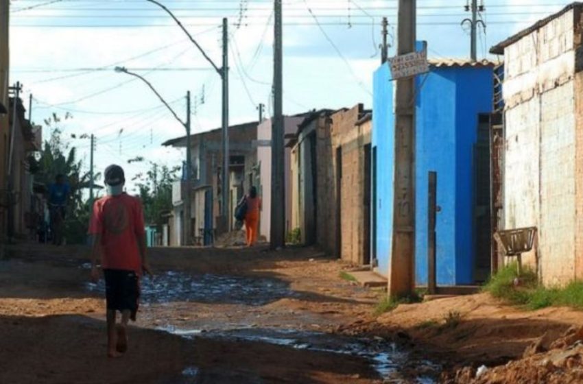 Em 7 anos, pobreza praticamente dobra em Curitiba