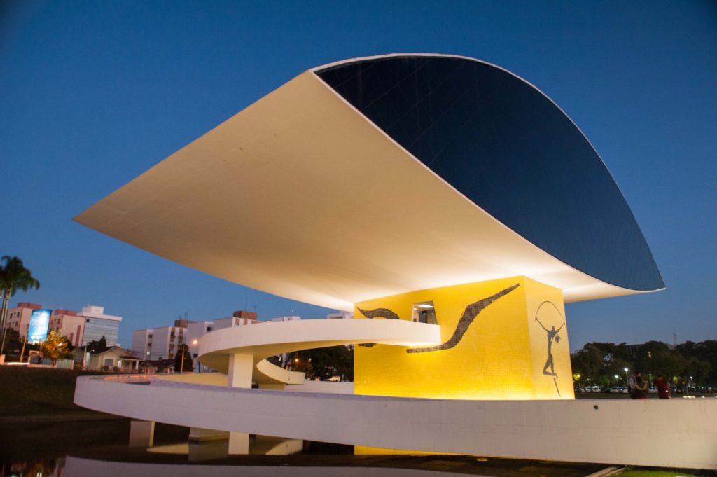 Museu Oscar Niemeyer realiza programa de férias