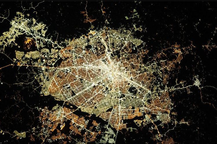  Estação Espacial Internacional divulga imagens de Curitiba