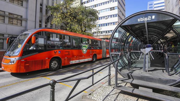  Curitiba terá reforço no transporte coletivo nesta segunda-feira (28)